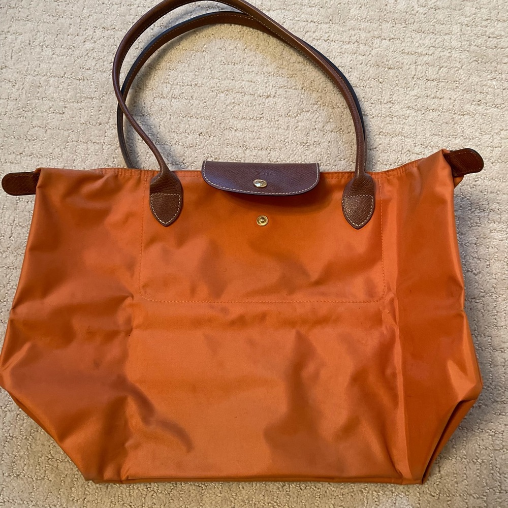 Longchamp tote- orange